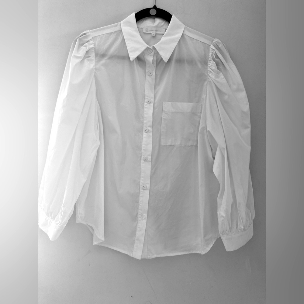 Corey Lynn Carter Large White button down long ruched sleeve blouse